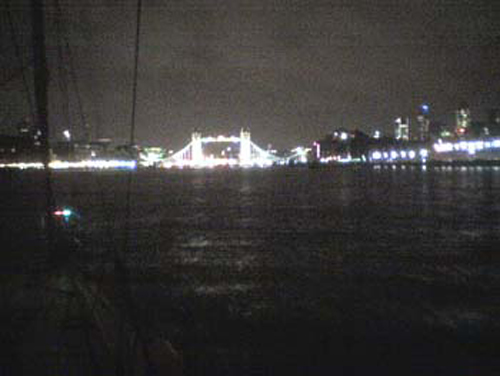 02 Tower Bridge au loin